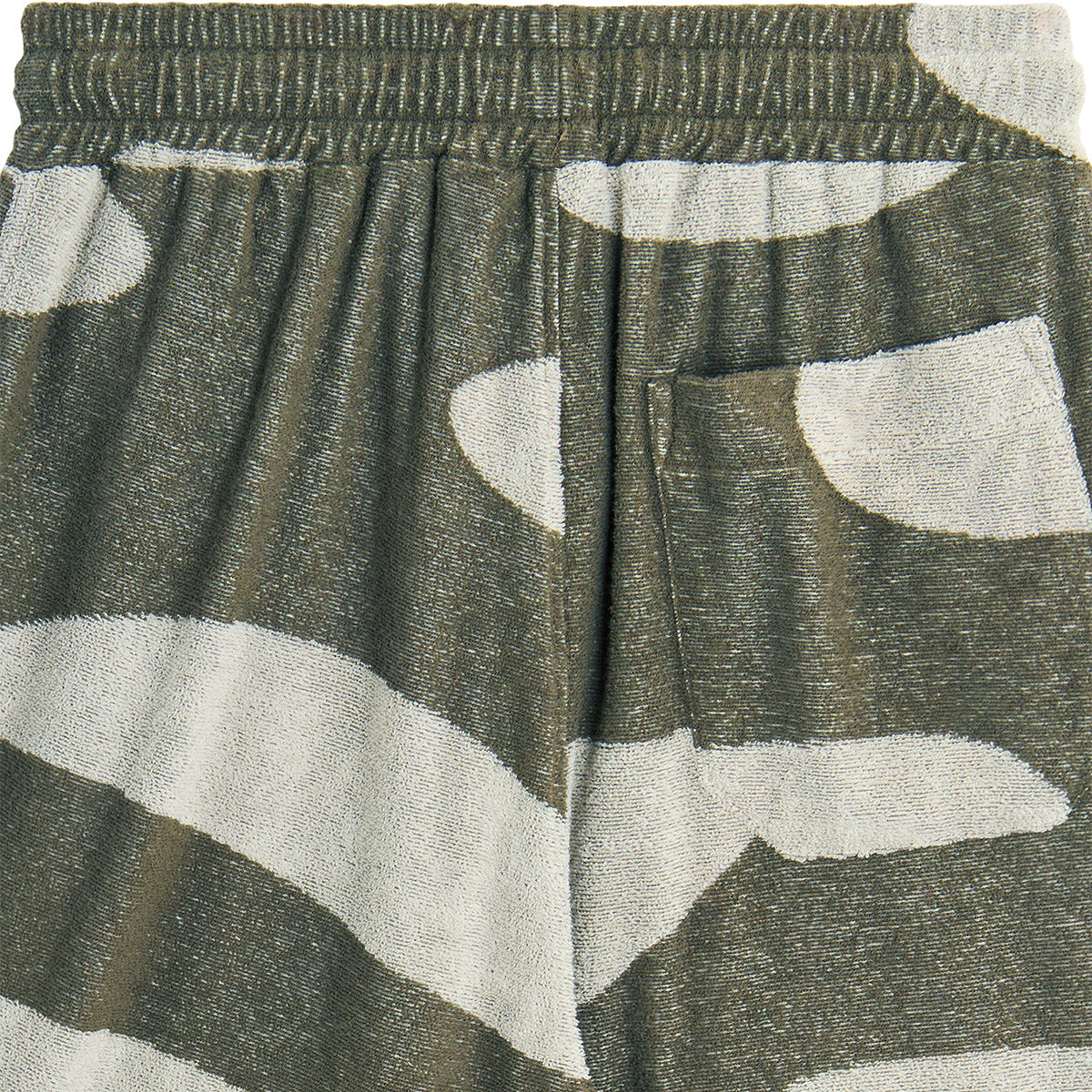 Short Olive Borja Bask in the sun