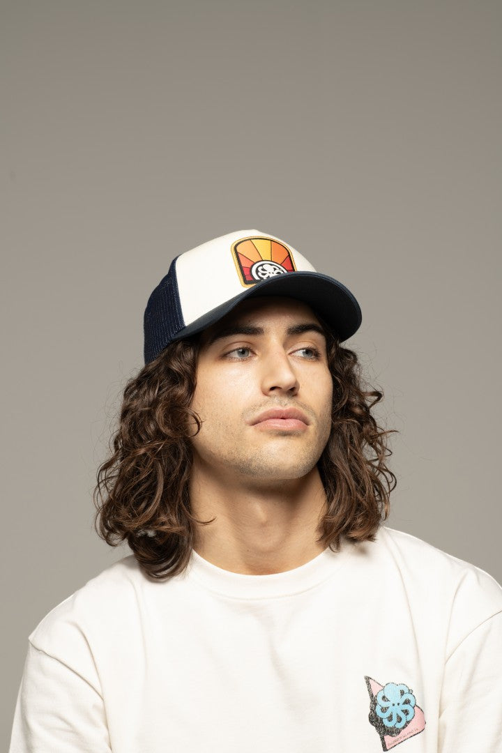 Casquette Trucker Omnia sol super solar Josen Island