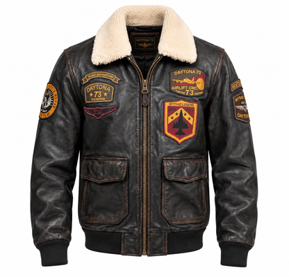 Blouson aviateur Mock Daytona 73 en cuir d'agneau noir vieilli, col mouton amovible et patchs brodés, vue de face.
