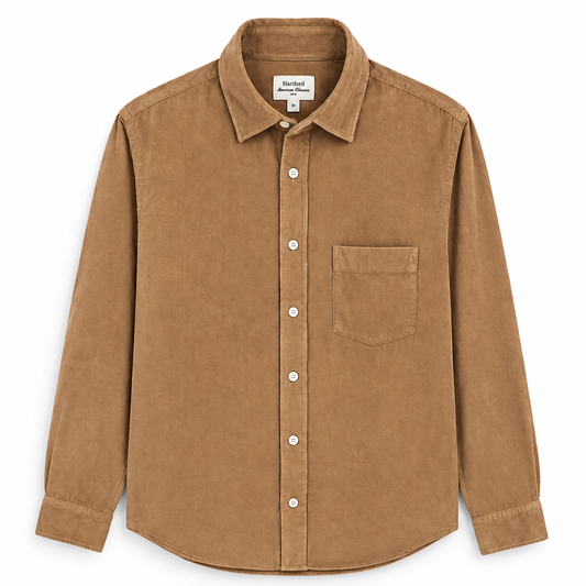Chemise PAUL Hartford en velours côtelé fin camel pour homme, vue de face avec poche poitrine et boutons blancs.