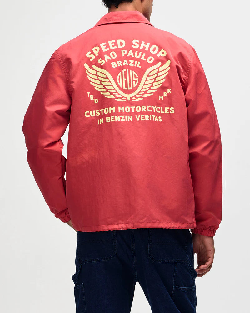 Veste Munificence coach Deus ex Machina