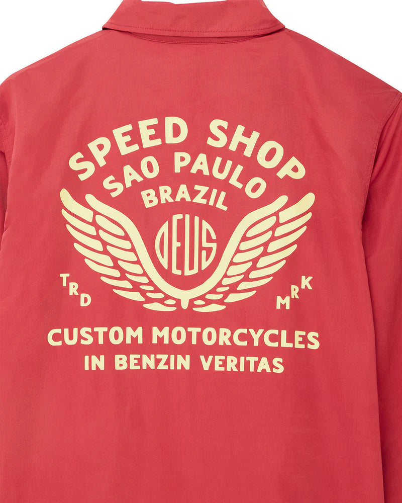 Veste Munificence coach Deus ex Machina