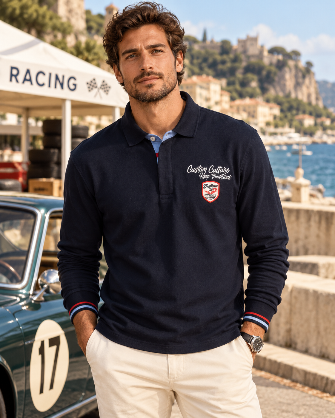 Polo SELAWIK bleu marine porté homme esprit racing vintage Les Garçons de la Côte
