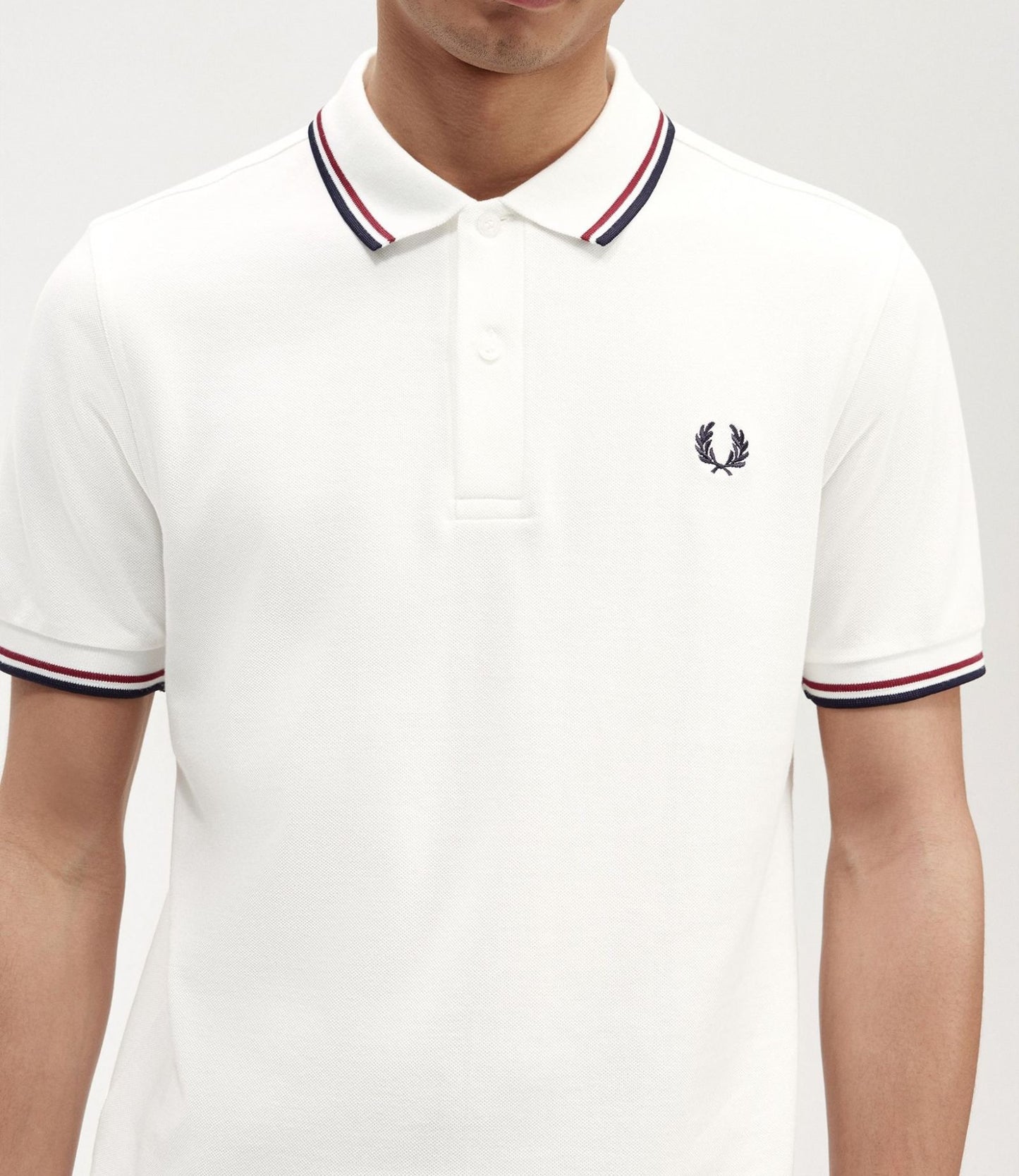 Polo brodé Fred Perry blanc col rayé