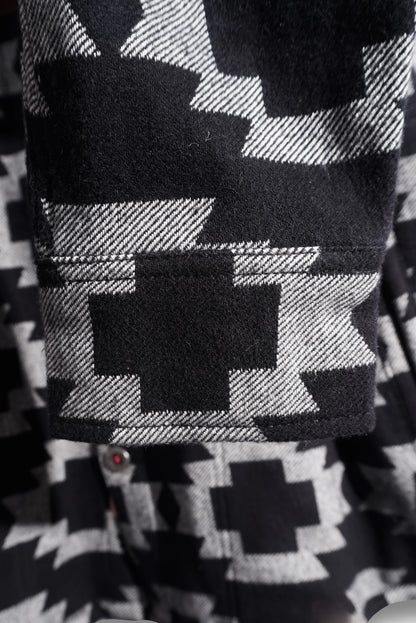 Chemise Masterson Black – Iron & Resin