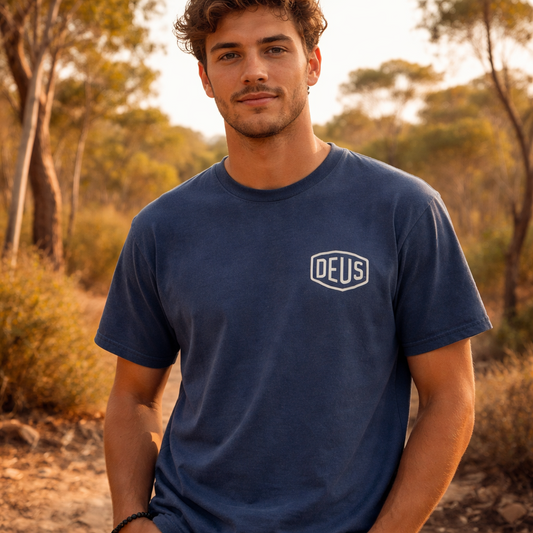 Tee shirt Shield garment dyed Deus ex Machina Navy