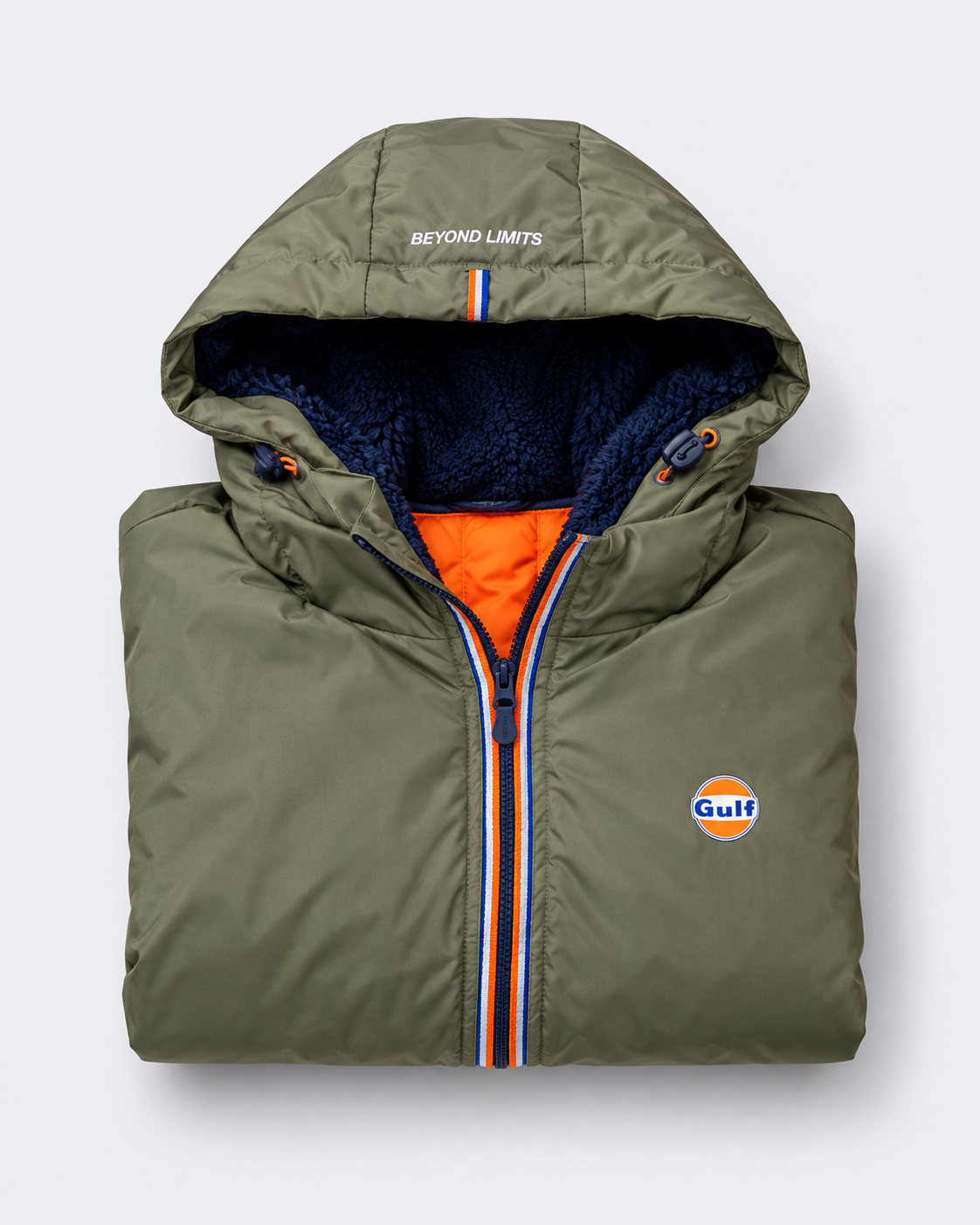 Parka Gulf kaki pliée avec capuche sherpa et détails orange bleu