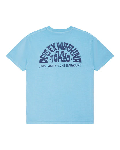 Tee-shirt Tokyo Address Deus Ex Machina bleu ciel avec grand imprimé dos